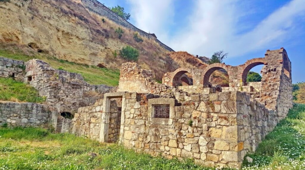 mitropolijski dvor na kalemegdanu