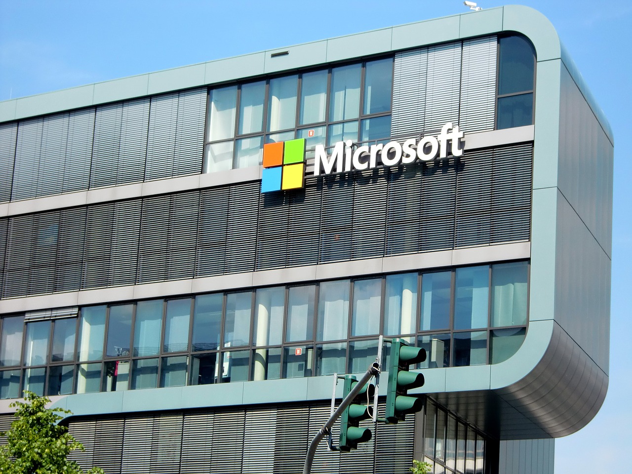 Microsoft kupio Nuance