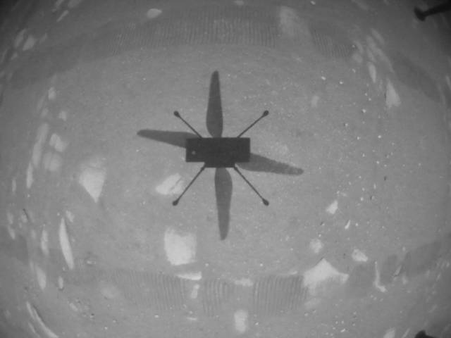 NASA let helikoptera na Marsu
